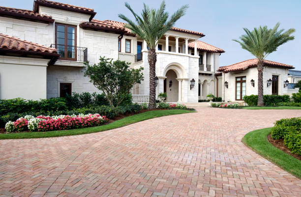 Best Professional Driveway Pavers  in Genoa City, WI