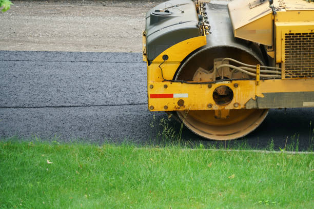 Best Permeable Paver Driveway  in Genoa City, WI